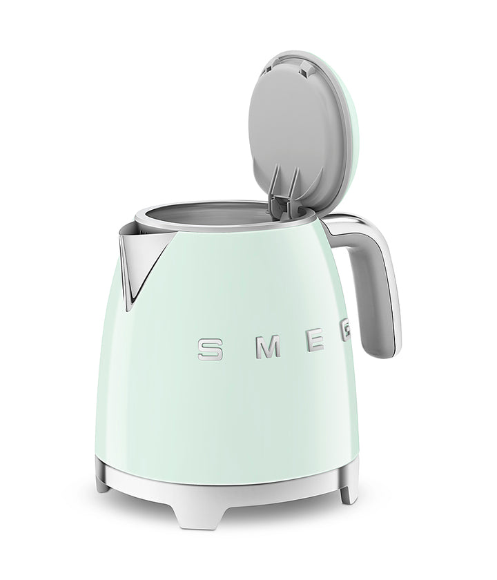 SMEG - KLF05 3.5-cup Mini Kettle - Pastel Green_4