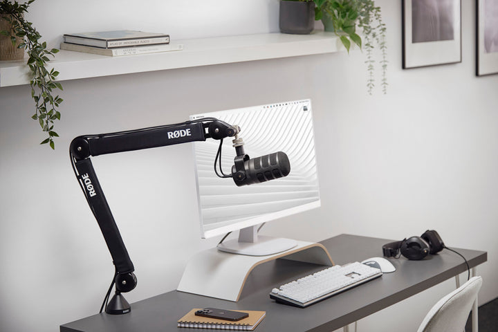 RØDE - PodMic USB - Versatile Dynamic Broadcast Microphone_2