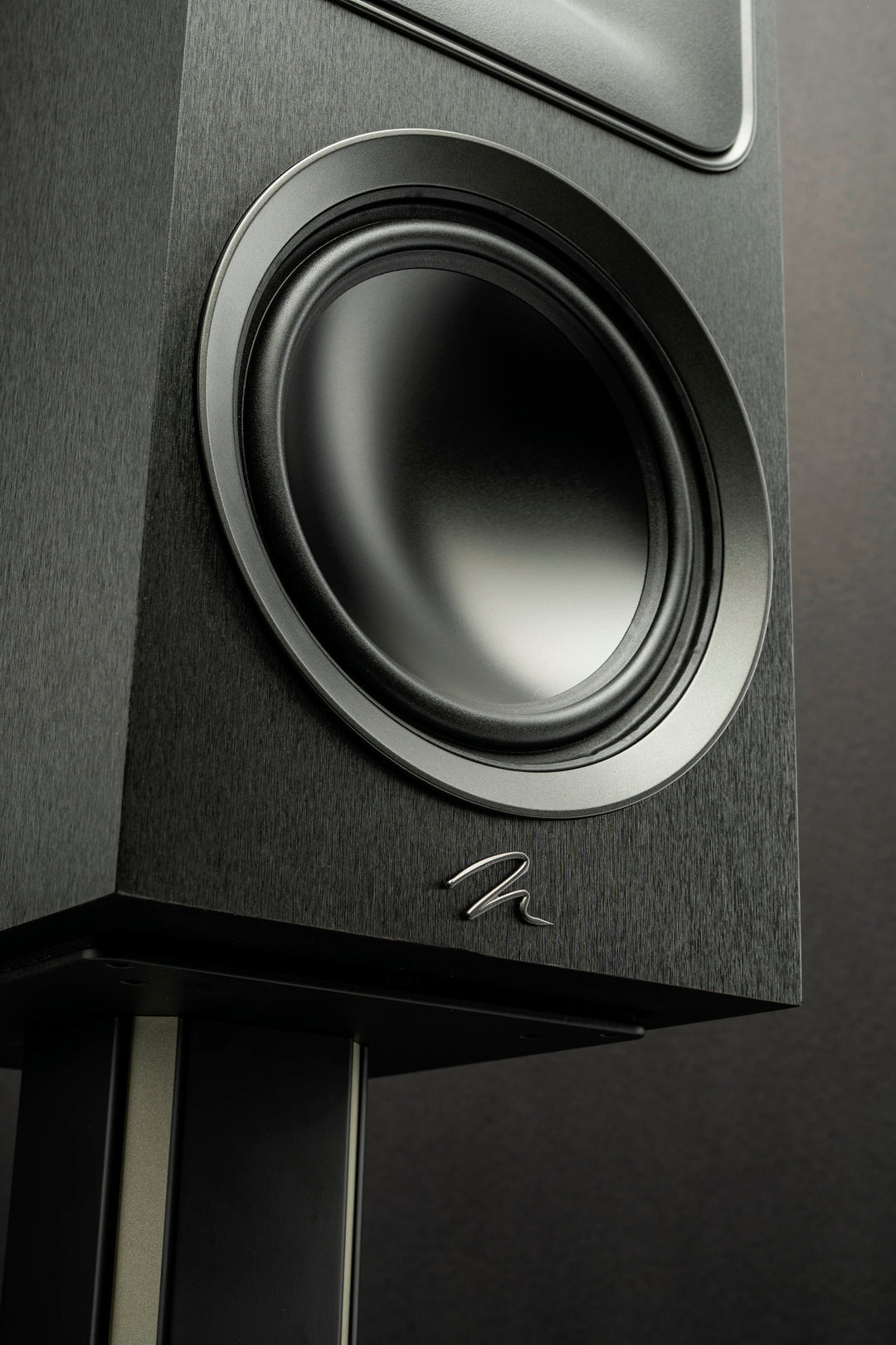 MartinLogan - Motion Foundation Series 2-Way Bookshelf Speaker with 6.5” Midbass Driver (Each) - Black_11