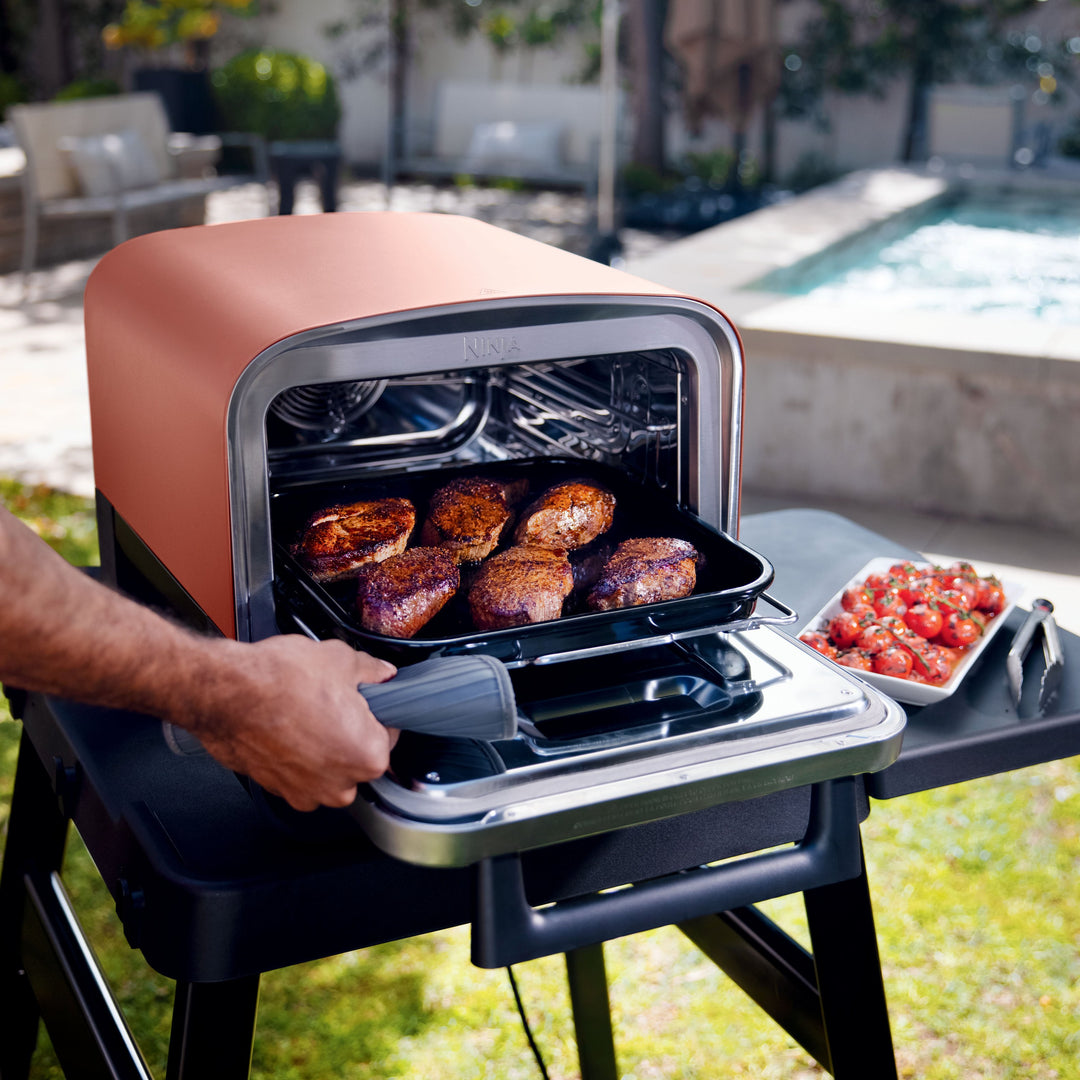 Ninja - Woodfire 8-in-1 Outdoor Oven, 700°F High Heat Roaster, Pizza Oven, BBQ Smoker with Woodfire Technology - Terracotta Red_8