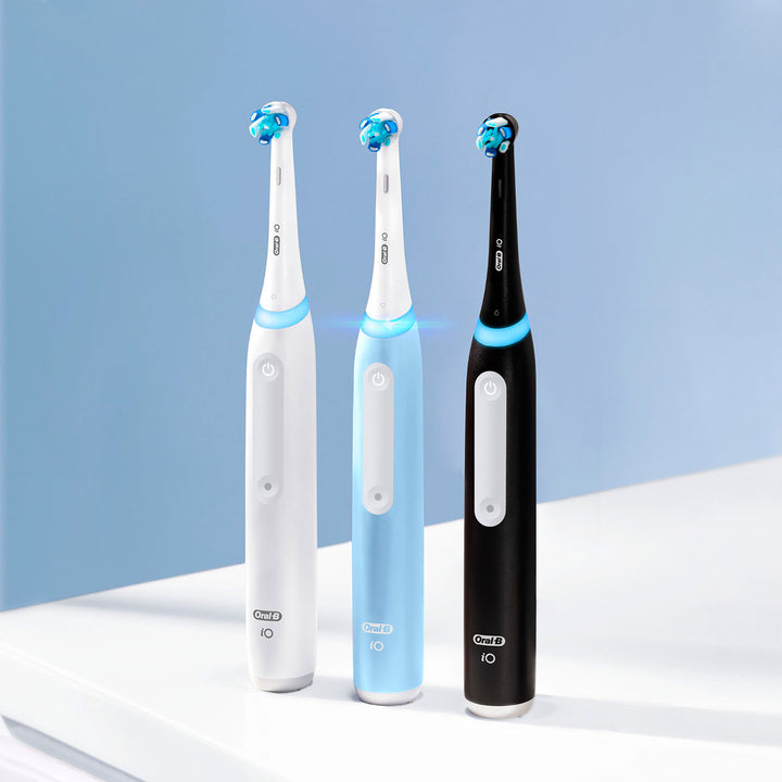 Oral-B - iO3 Electric Toothbrush (1) - Black_4