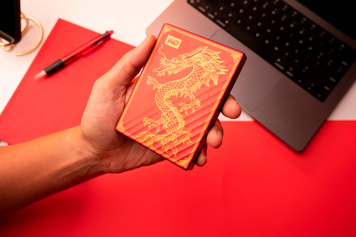 WD - My Passport Ultra Limited Edition Dragon 2TB External USB-C Portable Hard Drive - Red_3