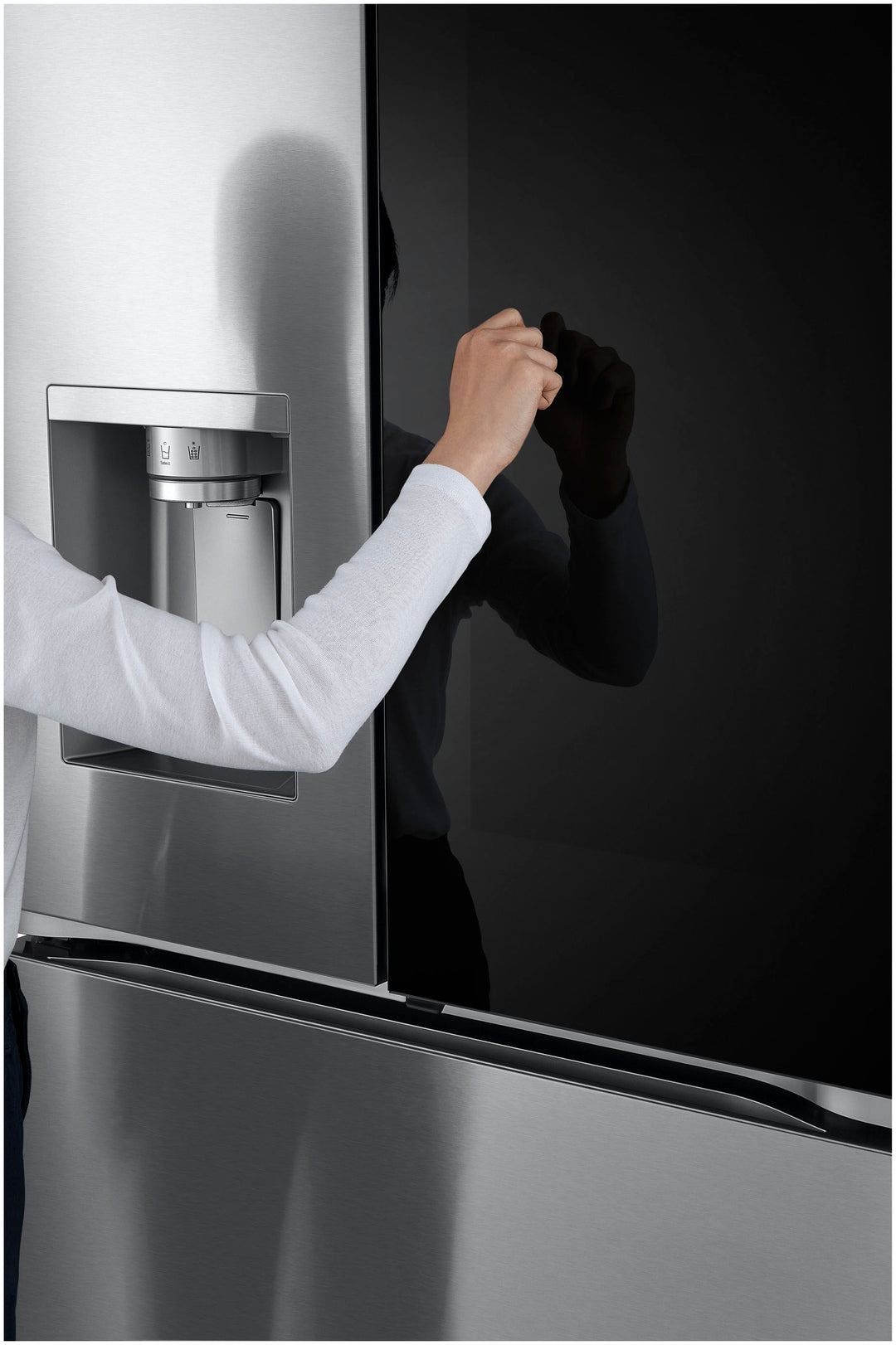 LG - 30.7 cu ft 3 Door French Door Refrigerator with Instaview - Stainless Steel_5